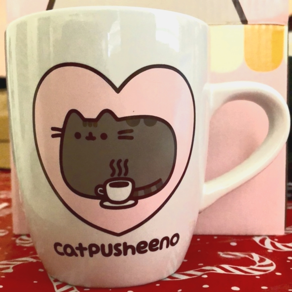 Pusheen 15 oz. White & Pink